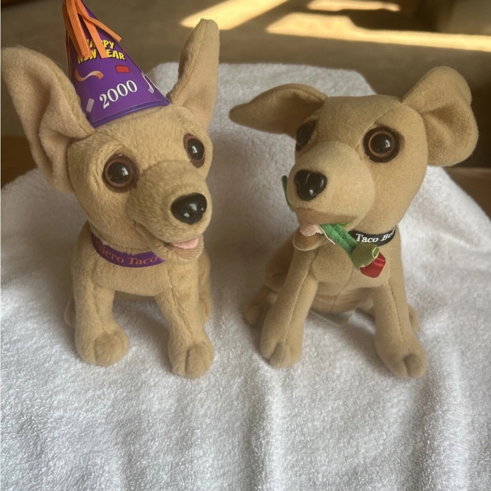Taco Bell Chihuahuas Plush Dog Set - Tan talking